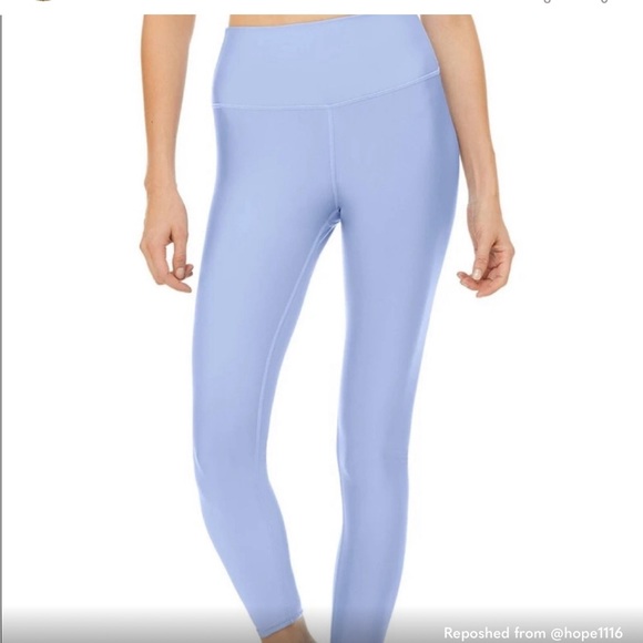 alo High-Waist Airlift Legging - Picture 3 of 10